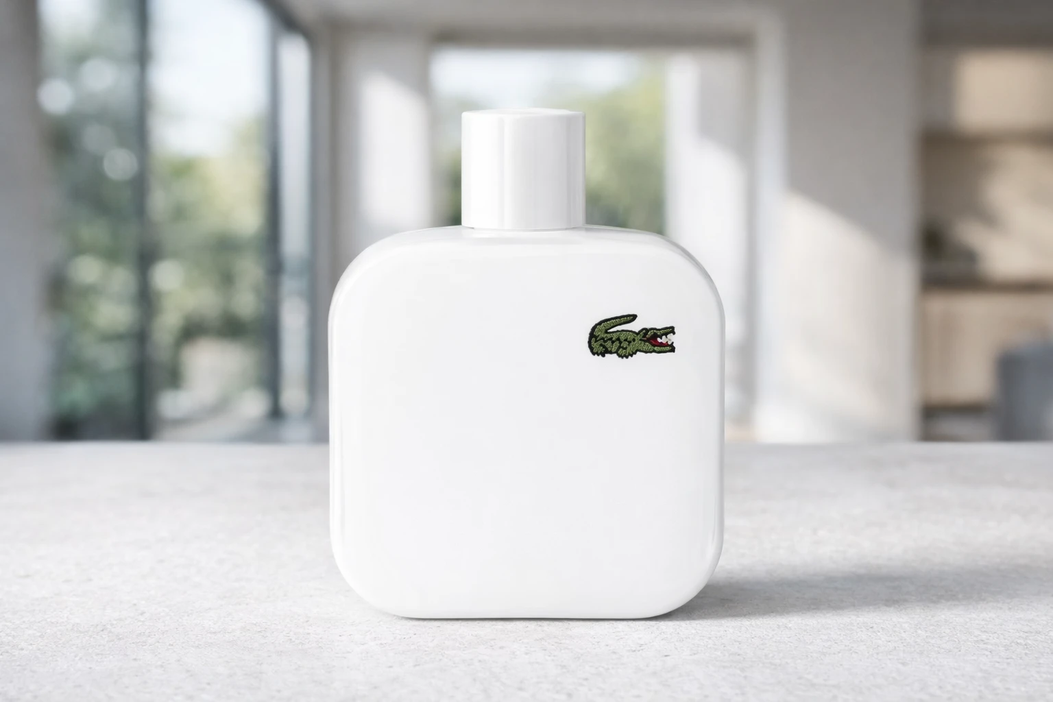 Perfume Lacoste L.12.12 Blanc 100 mL: escolha para quem busca fragrância masculina reconhecida
